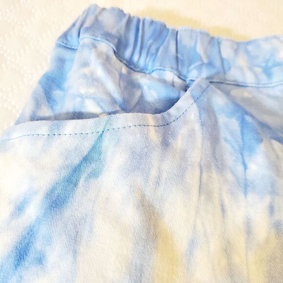 D & Co. Tie Dye Blue/White Shorts Size Large - Picture 3 of 10